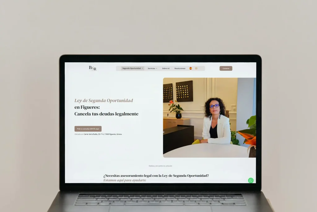 Mockup pàgina d'inici web dissenyada per a empresa - Aplitec Informàtica