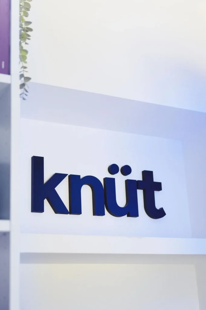 knut studio logo | Comparativa d'empreses de disseny web a Girona | Guia 2026